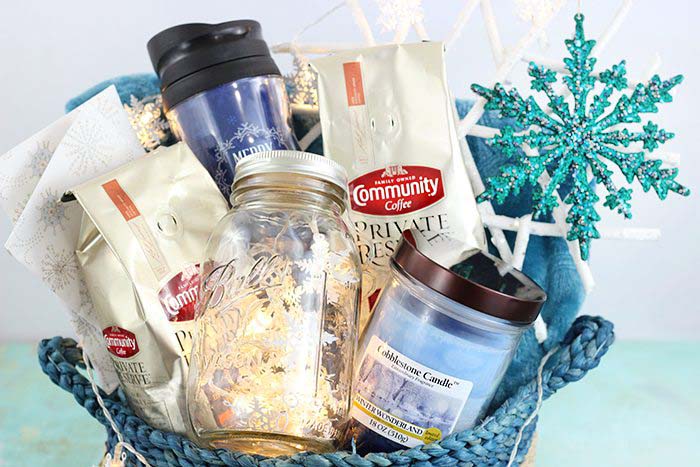 Let it Show Gift Basket #Christmas #diy #basket #gift #decorhomeideas