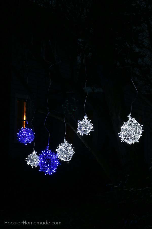 Light Balls #Christmas #diy #lights #decorhomeideas