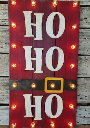 Lighted Christmas Sign #Christmas #diy #lights #decorhomeideas