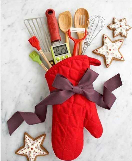 Oven Mit Gift Idea #Christmas #diy #basket #gift #decorhomeideas