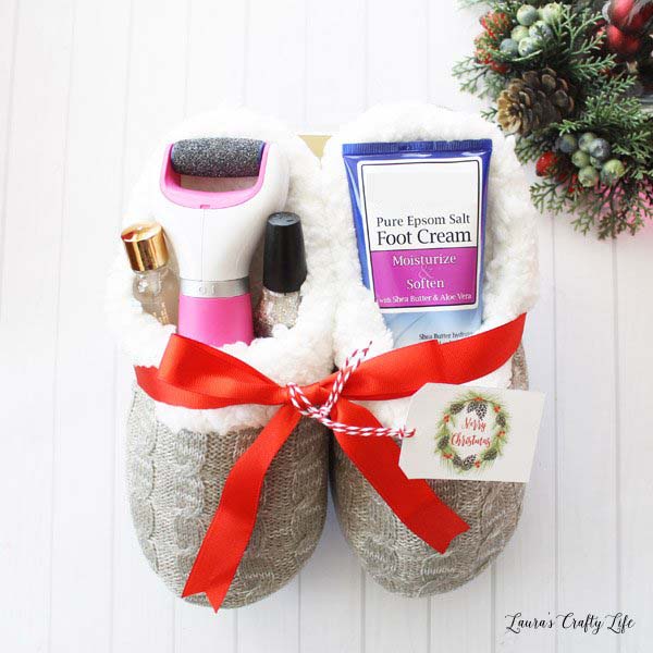 Perfect Pedicure Gift Basket #Christmas #diy #basket #gift #decorhomeideas