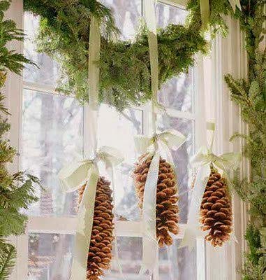 Pine Cones Hanging from Window #Christmas #kitchen #decoration #decorhomeideas