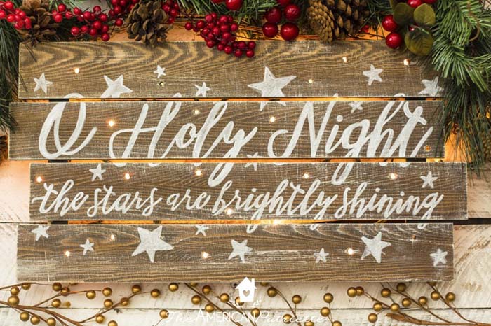 Rustic DIY Light Up Christmas Sign #Christmas #diy #lights #decorhomeideas