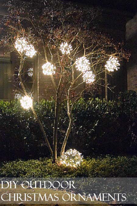 Tree Ball Ornaments #Christmas #diy #lights #decorhomeideas