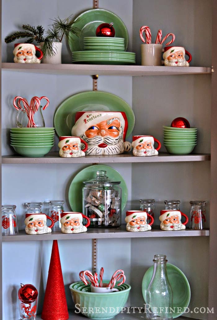 Vintage Christmas Decorated Kitchen #Christmas #kitchen #decoration #decorhomeideas