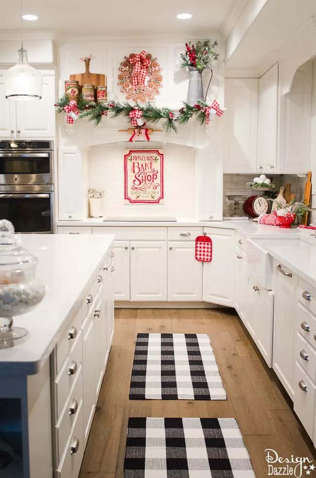 Vintage Christmas Kitchen #Christmas #kitchen #decoration #decorhomeideas