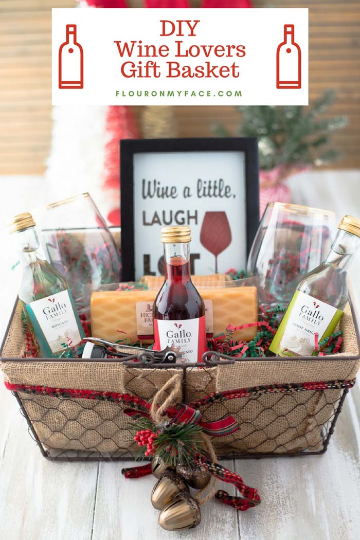 Wine Gift Basket #Christmas #diy #basket #gift #decorhomeideas