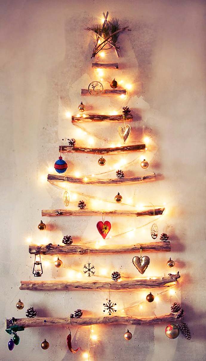 Wood Christmas Tree #Christmas #diy #lights #decorhomeideas