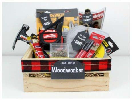 Woodworker Gift Crate #Christmas #diy #basket #gift #decorhomeideas