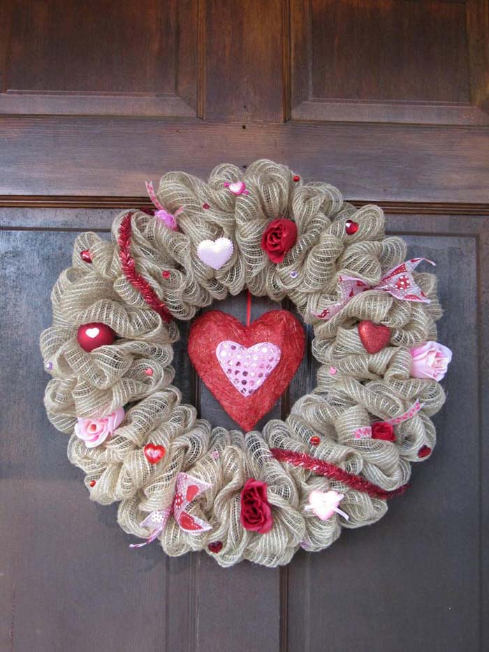 Burlap Heart Wreath #valentine #diy #wreaths #decorhomeideas