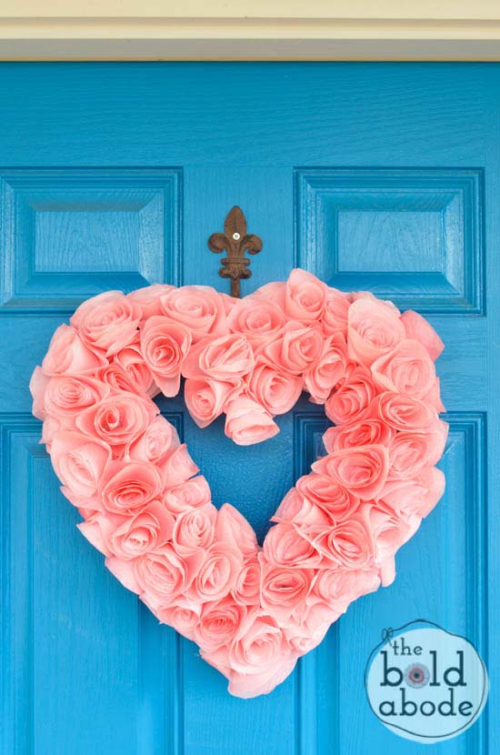 Coffee Filter Heart Wreath #valentine #diy #wreaths #decorhomeideas