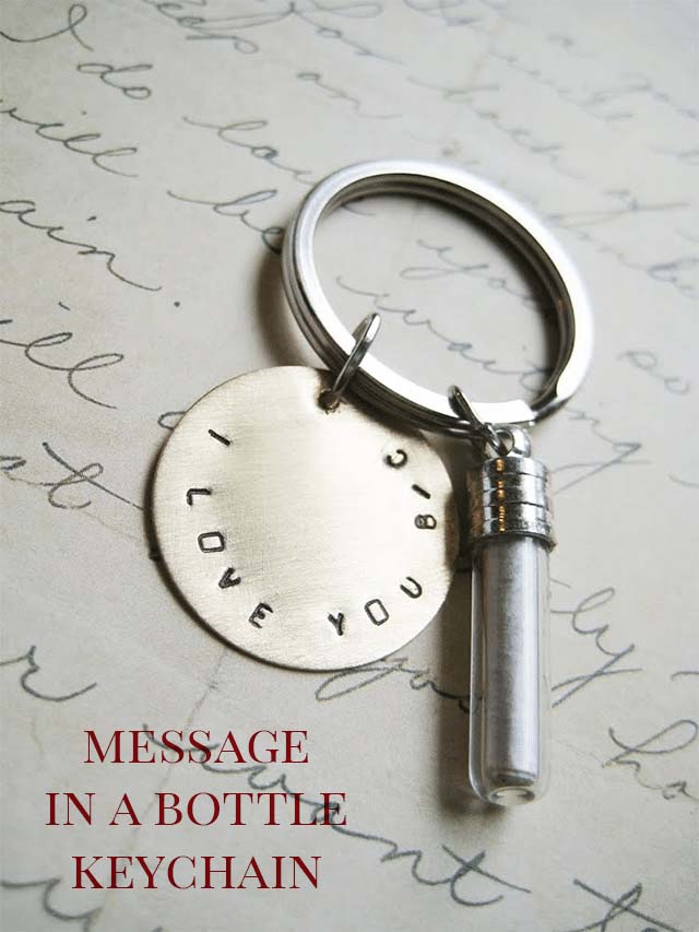 DIY Message in a Bottle Jewelry or Keychain #valentinesday #gifts #diy #decorhomeideas