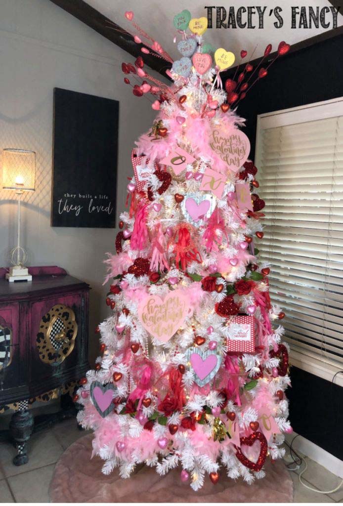 Fancy Valentines Tree #valentine #tree #diy #decorhomeideas