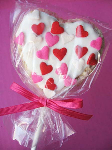 Heart Rice Krispie Treats #valentine #crafts #kids #decorhomeideas