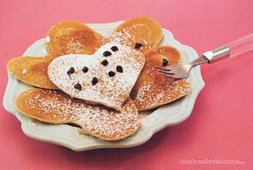 Heart Shaped Pancakes #valentine #crafts #kids #decorhomeideas