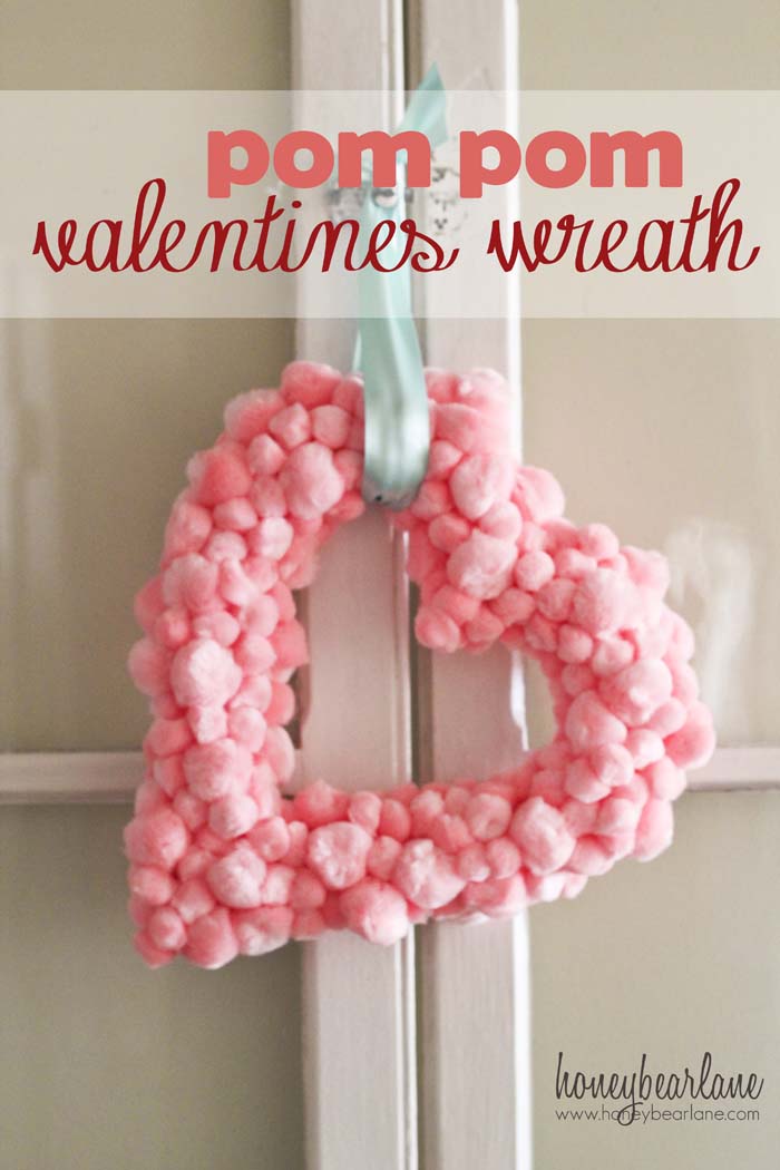 Heart Shaped Pom Pom Wreath #valentine #diy #wreaths #decorhomeideas