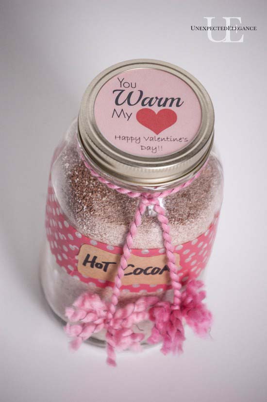 Hot Cocoa in a Jar #valentinesday #crafts #jars #gifts #decorhomeideas