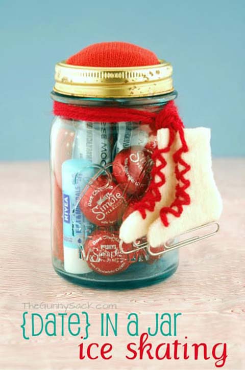 Ice Skating Mason Jar Gift #valentinesday #crafts #jars #gifts #decorhomeideas