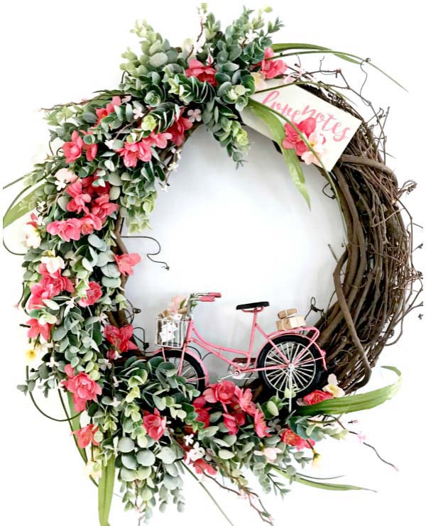 Love Notes DIY Valentine’s Wreath #valentine #diy #wreaths #decorhomeideas