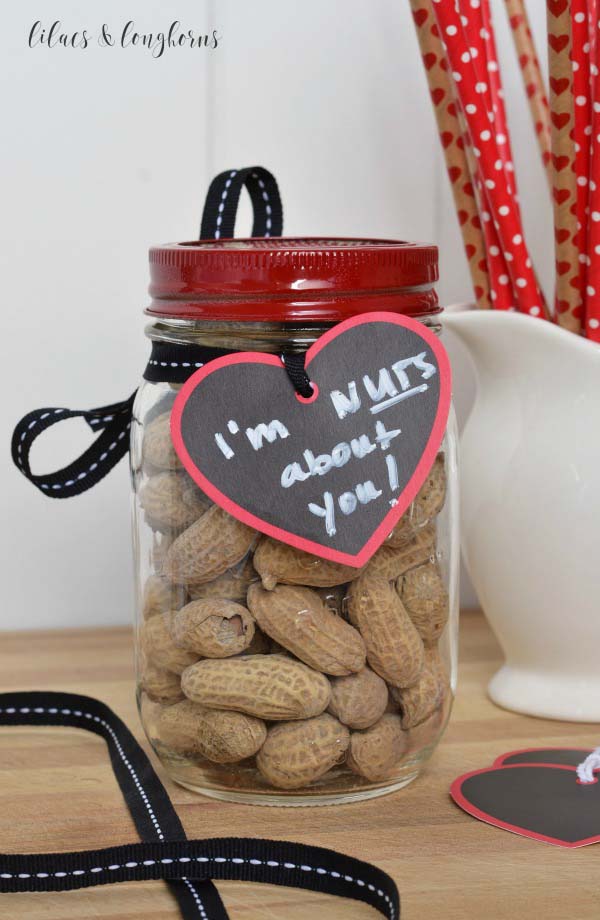 Nuts about you Valentines Day mason jar gift #valentinesday #crafts #jars #gifts #decorhomeideas