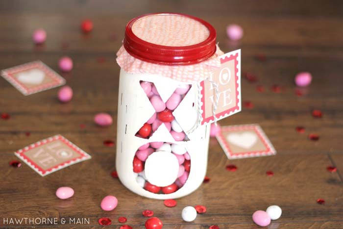 See Through Valentine Mason Jar #valentinesday #crafts #jars #gifts #decorhomeideas