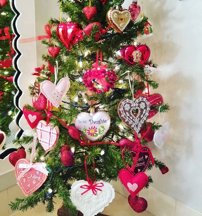 Valentine Tree Ornaments #valentine #tree #diy #decorhomeideas