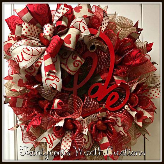 Valentine’s Day Deco Mesh Wreath #valentine #diy #wreaths #decorhomeideas