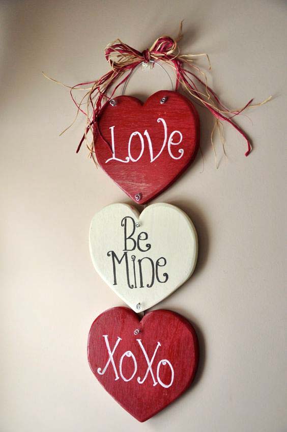 Valentines Day Door Hanger #valentinesday #rustic #decor #diy #decorhomeideas