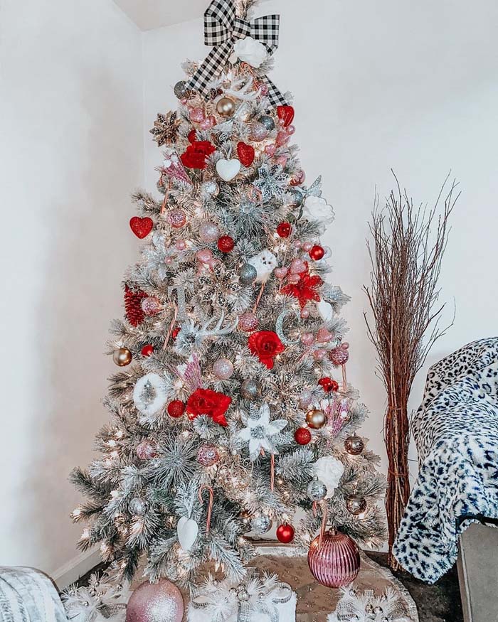 Valentine's Day Tree With Buffalo Plaid Topper #valentine #tree #diy #decorhomeideas