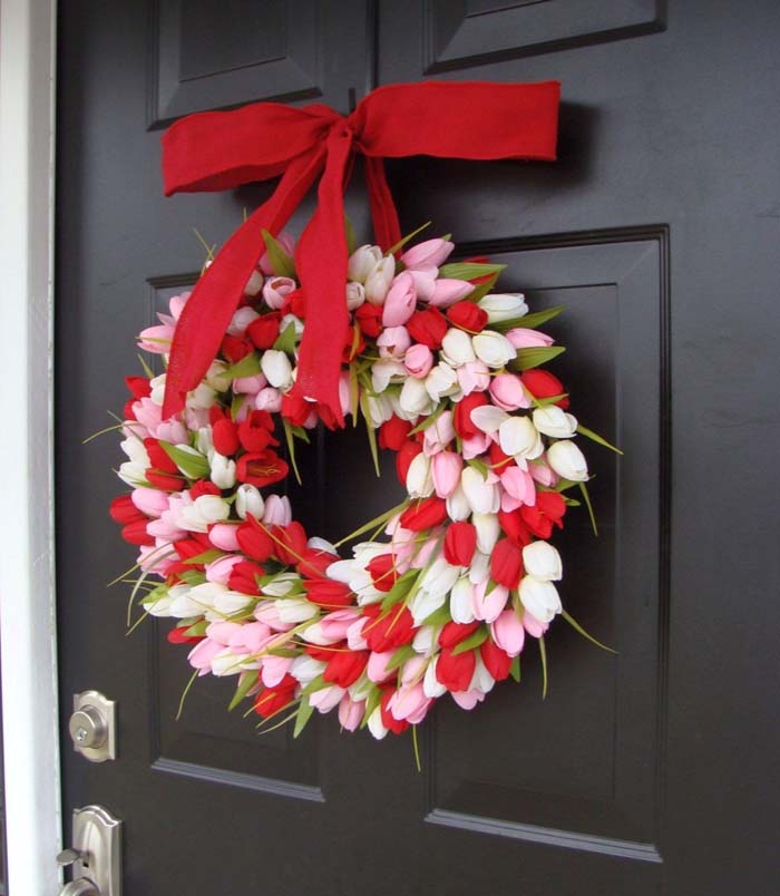 Valentine's Day Tulip Wreath #valentine #diy #wreaths #decorhomeideas