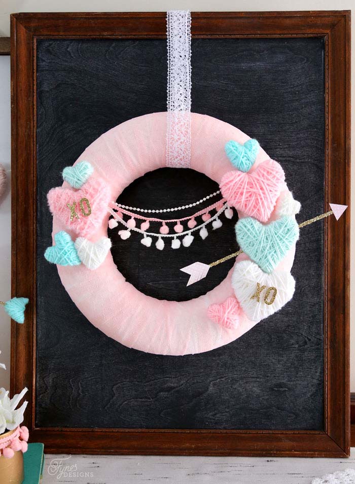 Valentine’s Day Yarn Heart Wreath #valentine #diy #wreaths #decorhomeideas