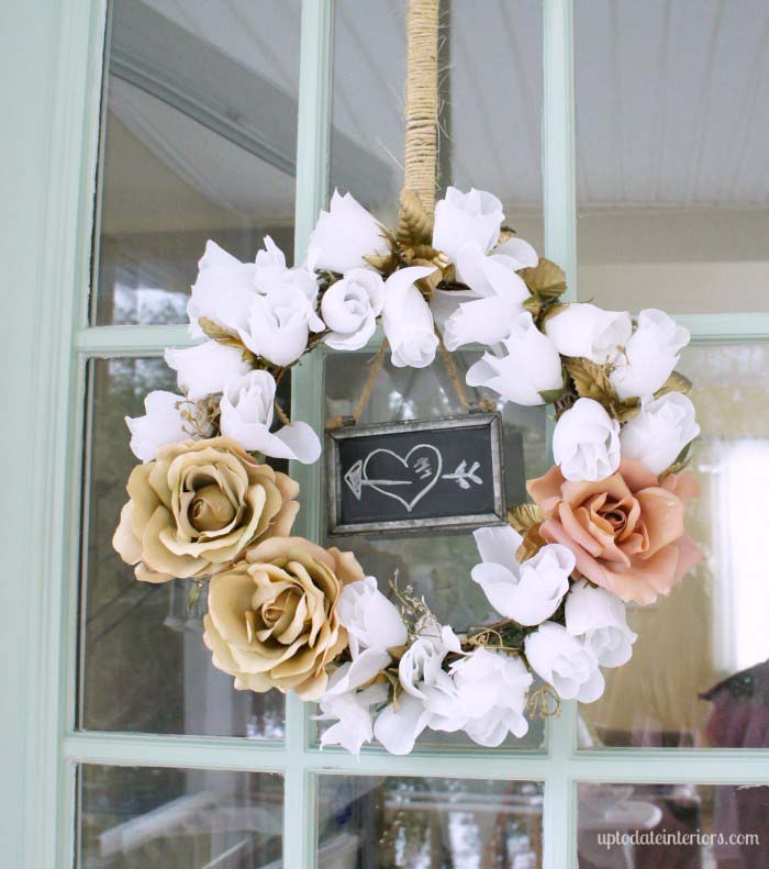 White, Pink and Gold Rose Wreath #valentine #diy #wreaths #decorhomeideas