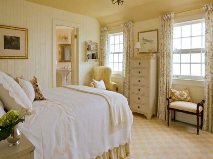 Elegant Womens' Bedroom in Yellow Pastel and Wood Panelling #women #bedroom #feminine #decor #decorhomeideas