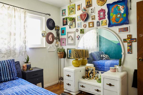 Colorful Bohemian Womens' Bedroom #women #bedroom #feminine #decor #decorhomeideas