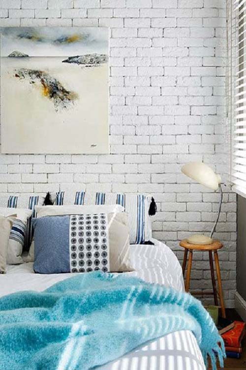 Industrial Touch In Womens' Bedroom #women #bedroom #feminine #decor #decorhomeideas