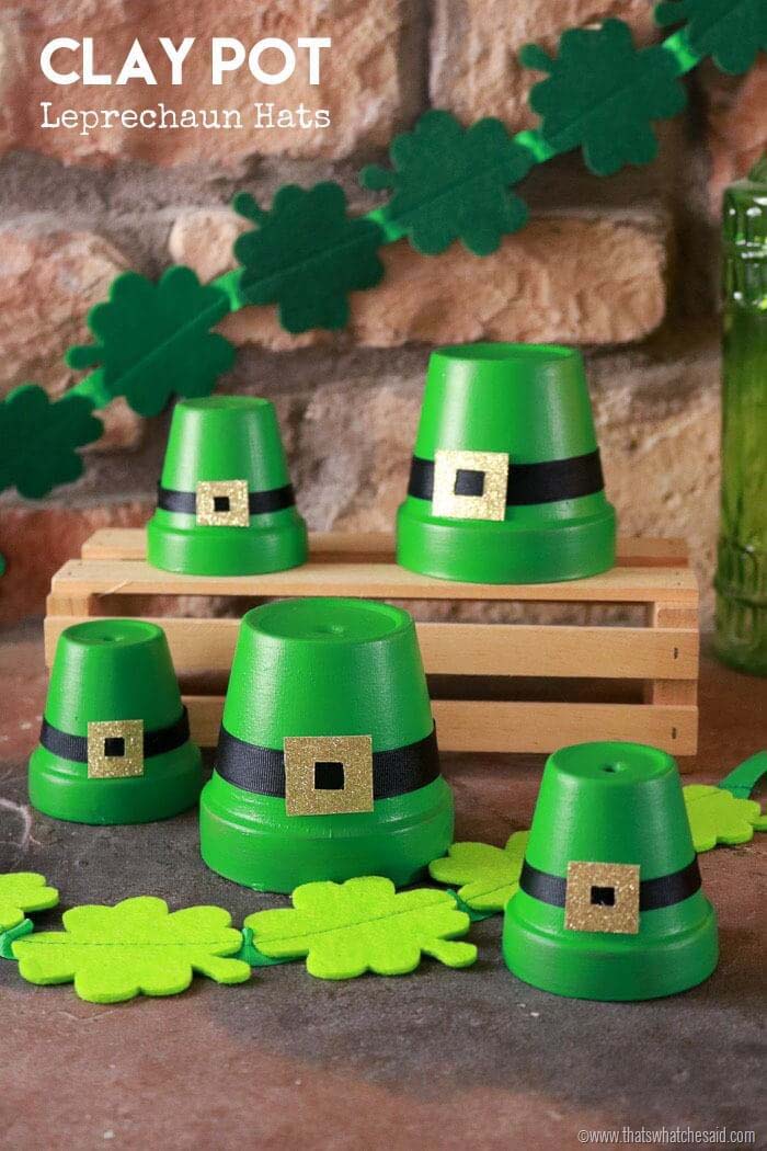 Clay Pot Leprechaun Hats #stpatrick #diy #dollarstore #decorhomeideas