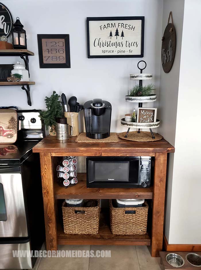 DIY Farmhouse Coffee Bar #coffee #bar #farmhouse #decorhomeideas