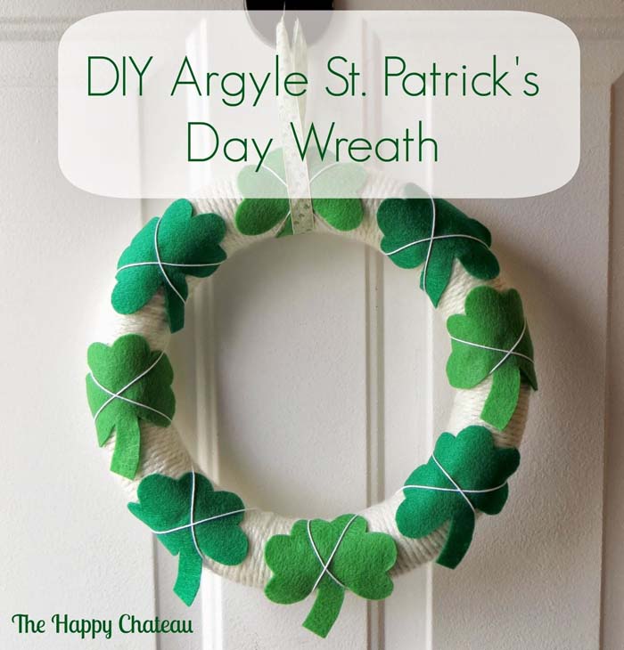 DIY Tutorial Saint Patricks Day Argyle #stpatrick #diy #wreath #decorhomeideas