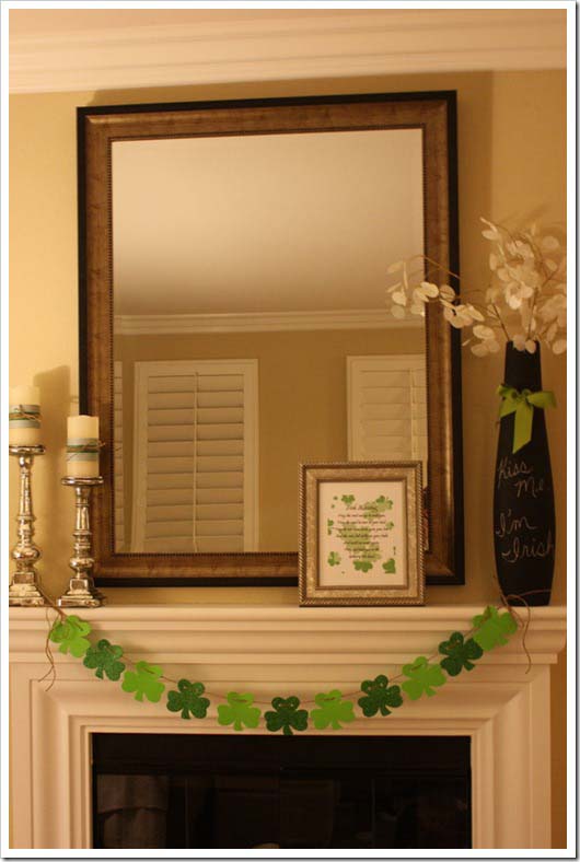 Irish Mantel Banner #stpatrick #diy #dollarstore #decorhomeideas