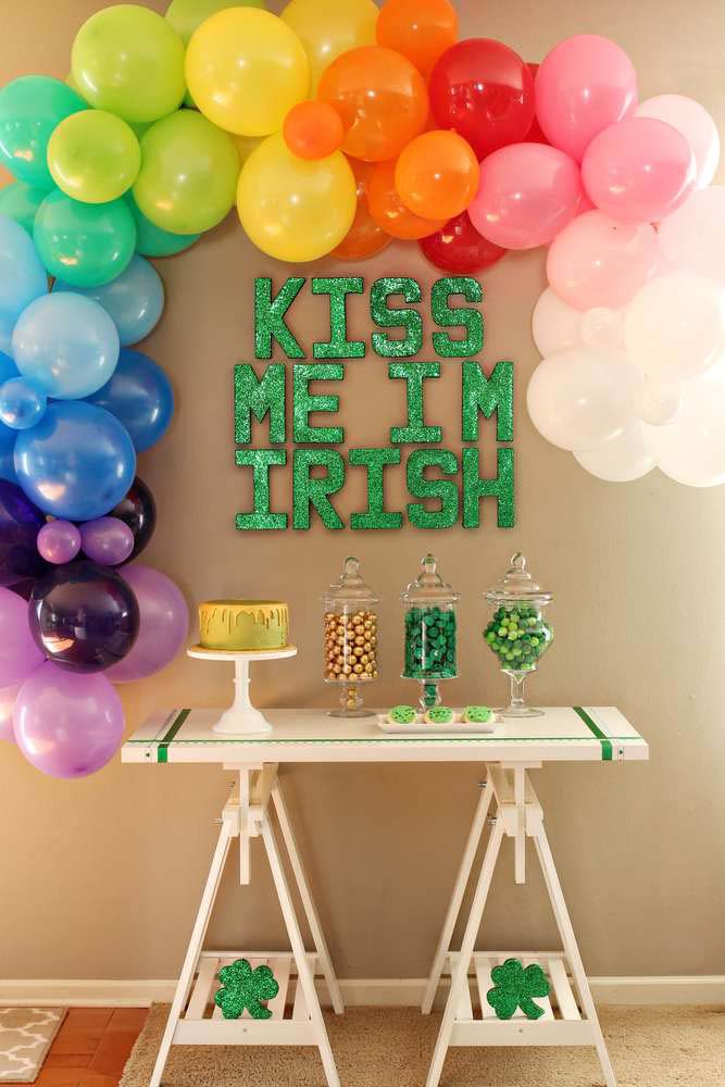 Leprechaun Lunch Party #stpatrick #diy #decor #decorations #decorhomeideas