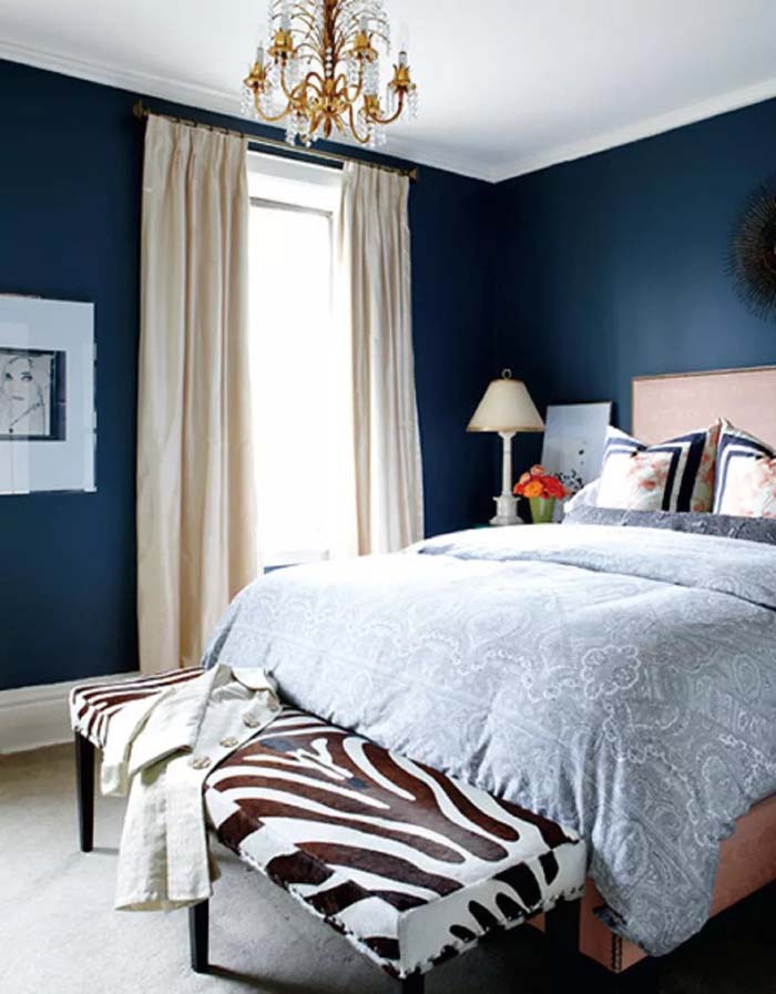 Womens' Bedroom In Dark Blue #women #bedroom #feminine #decor #decorhomeideas