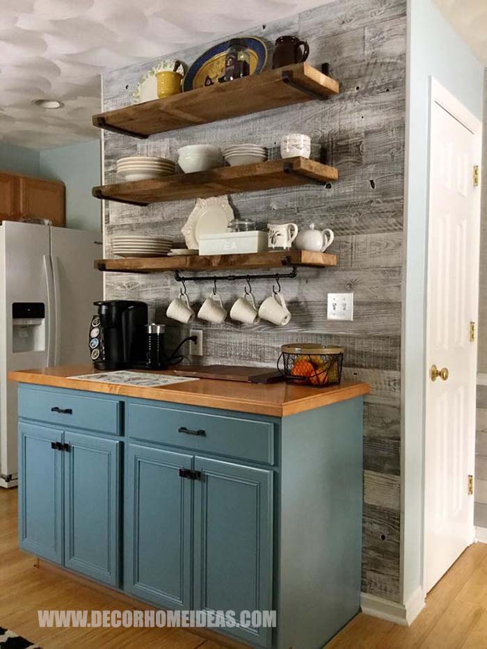 Reclaimed Wood Coffee Bar Design #coffee #bar #diy #reclaimedwood #decorhomeideas