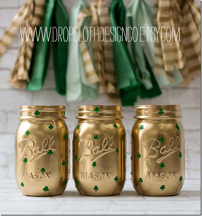 Shamrock Mason Jars #stpatrick #diy #dollarstore #decorhomeideas