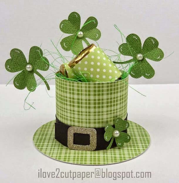 St. Patrick's Day Hat Centerpiece #stpatrick #diy #decor #decorations #decorhomeideas