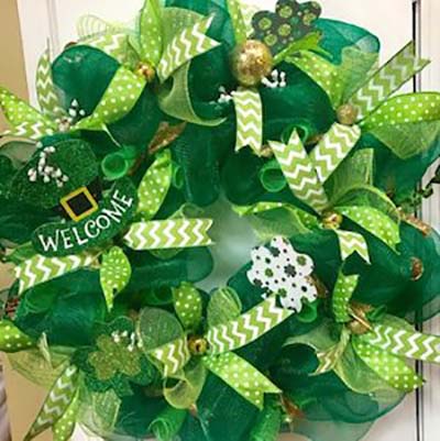 St Patricks Day Holiday Wreath #stpatrick #diy #wreath #decorhomeideas