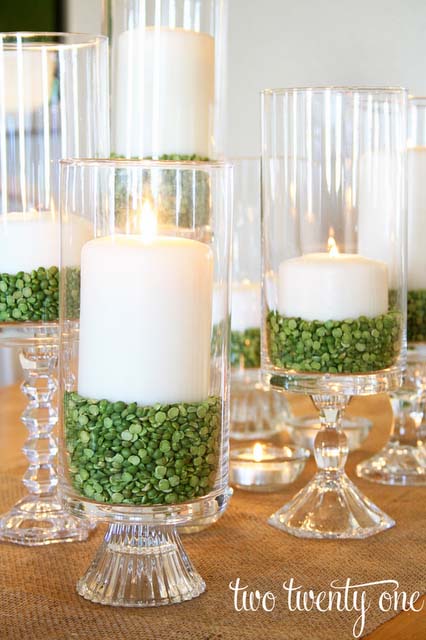 Thrifty St. Patrick's Day Centerpiece #stpatrick #diy #decor #decorations #decorhomeideas