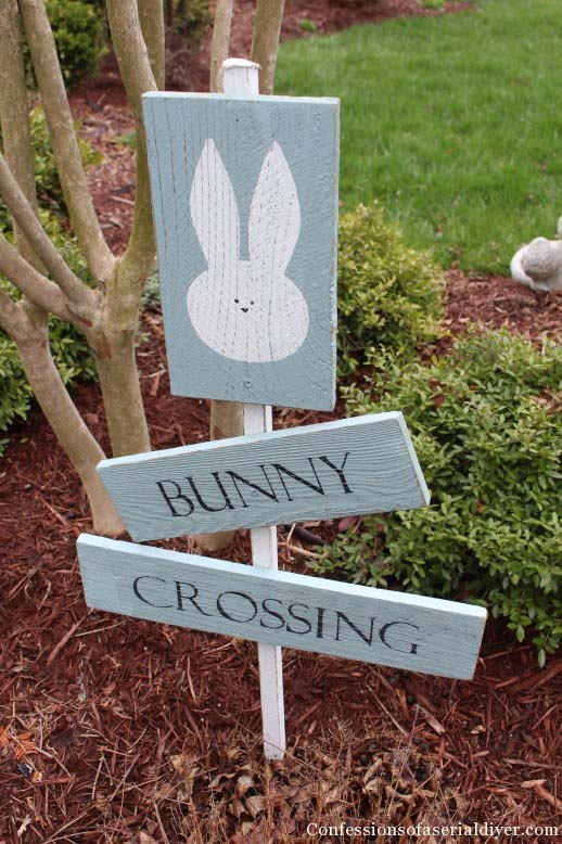 Bunny Crossing Sign #easter #diy #wood #crafts #decorhomeideas