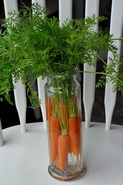 Carrots in a Vase #easter #diy #cheap #decor #decorhomeideas