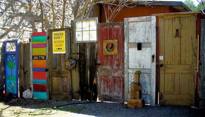 Colorful Old Doors For Fence #diy #repurpose #doors #old #decorhomeideas