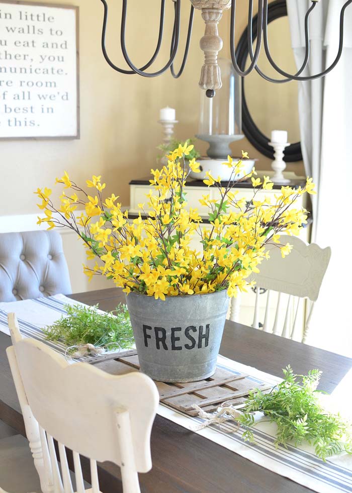 DIY Bucket of Flowers Centerpiece #easter #diy #centerpiece #decorhomeideas